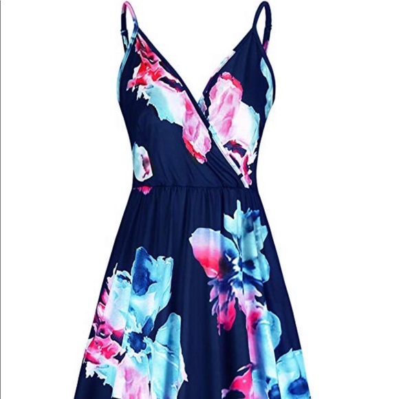 styleword Dresses & Skirts - Women's V Neck Floral